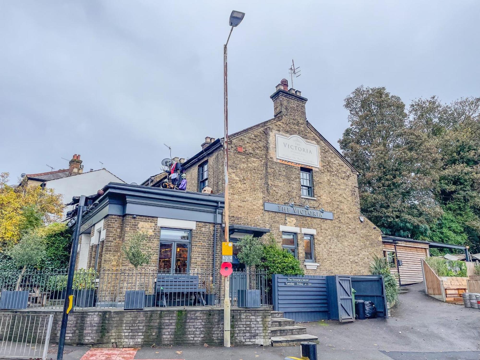 Ideal Family & Business Stay! 2 Min To Station, 10 Min To Harry Potter, 30 Min To London Euston & Free Parking! Watford  Ngoại thất bức ảnh