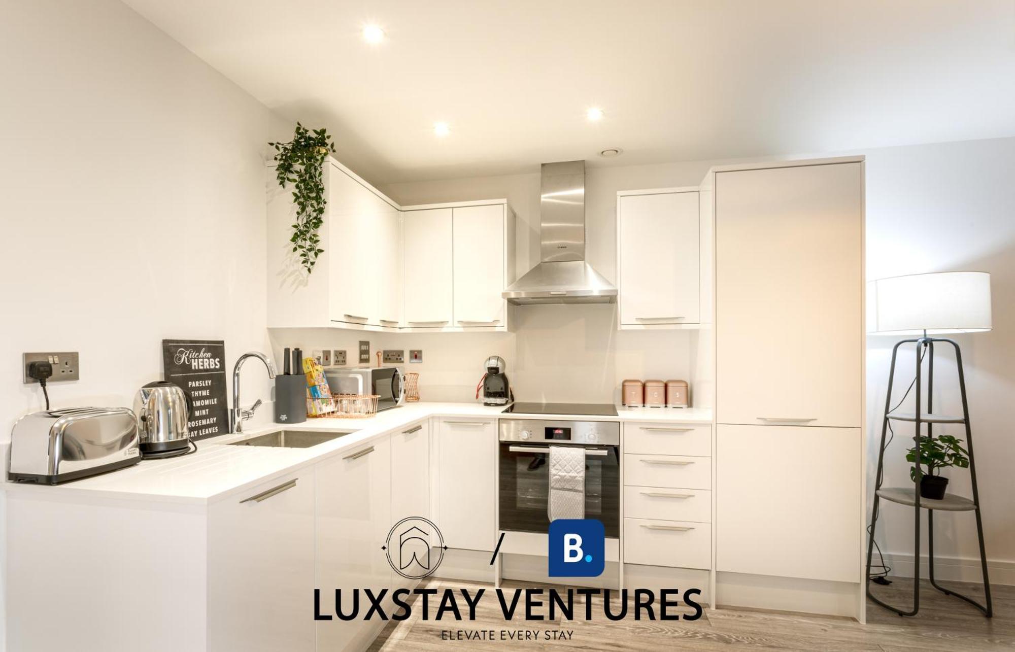 Ideal Family & Business Stay! 2 Min To Station, 10 Min To Harry Potter, 30 Min To London Euston & Free Parking! Watford  Ngoại thất bức ảnh