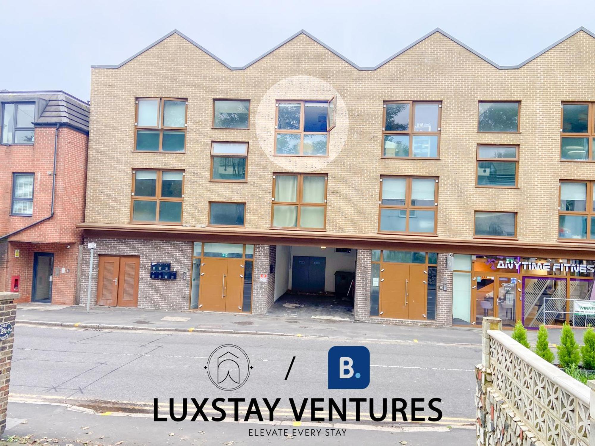 Ideal Family & Business Stay! 2 Min To Station, 10 Min To Harry Potter, 30 Min To London Euston & Free Parking! Watford  Ngoại thất bức ảnh